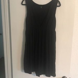 Med. Jimmy Z. Low cut dress - very comfy!